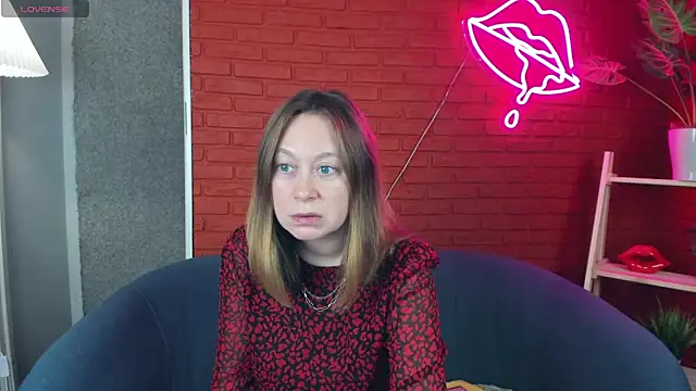 Snapshot of Brooke_lover chatting on 28, 11, 2025 Brooke lover online show from 28, 11, 2025