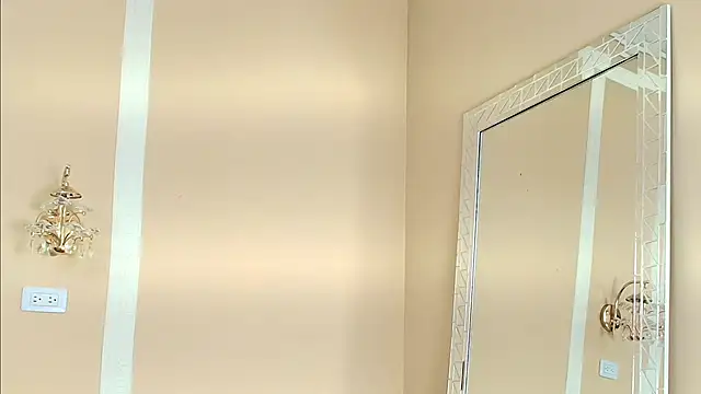 HallieStone online show from 16, 12, 2025