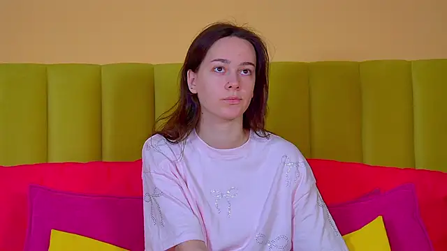 Snapshot of LilyLanes chatting on 21, 12, 2025 LilyLanes online show from 21, 12, 2025