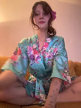 lilliabloom online show from 17, 2, 2026