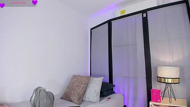 niicole steele  online show from 17, 1, 2026