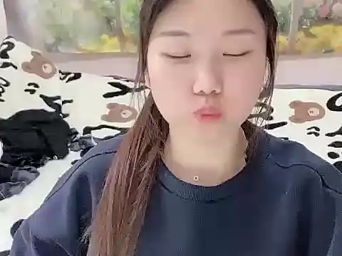 Poppy13 online show from 2, 12, 2025