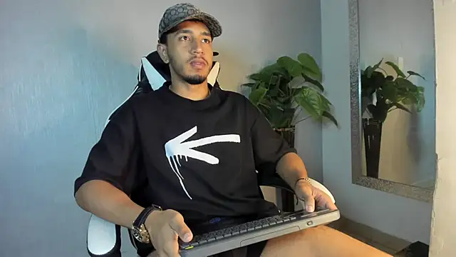 Snapshot of Brand_Collins chatting on 10, 2, 2026 Brand Collins online show from 10, 2, 2026