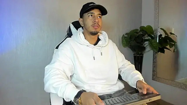 Snapshot of Brand_Collins chatting on 19, 2, 2026 Brand Collins online show from 19, 2, 2026