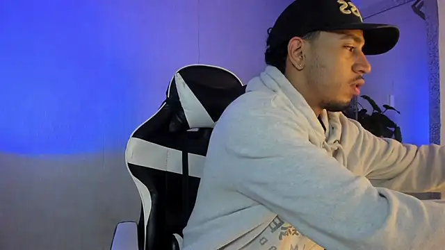 Snapshot of Brand_Collins chatting on 21, 2, 2026 Brand Collins online show from 21, 2, 2026