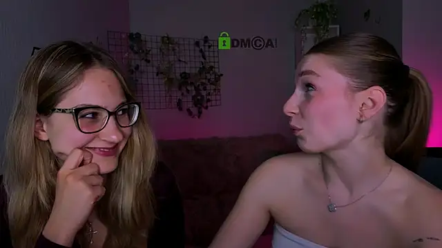 mary meow hot online show from 21, 4, 2026