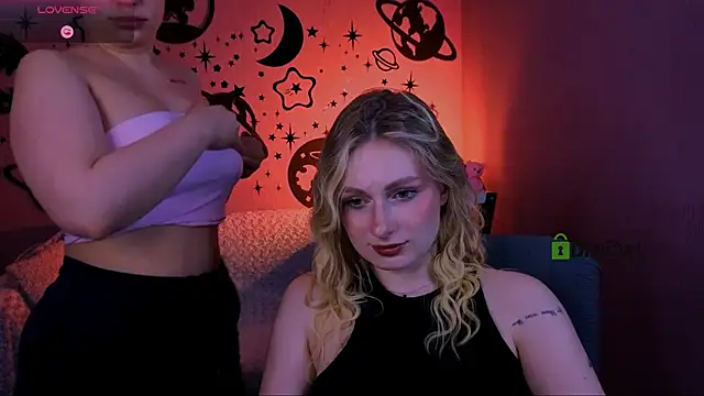 Snapshot of mary_meow_hot chatting on 4, 6, 2026 mary meow hot online show from 4, 6, 2026
