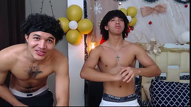 Snapshot of kim_curlyy chatting on 26, 11, 2025 kim curlyy online show from 26, 11, 2025