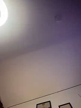 Snapshot of Laurabuu_ chatting on 3, 12, 2025 Laurabuu online show from 3, 12, 2025