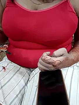 Snapshot of Sexy-Disha-42 chatting on 28, 11, 2025 Sexy-Disha-42 online show from 28, 11, 2025