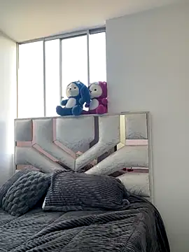 RedFox Golden online show from 27, 11, 2025