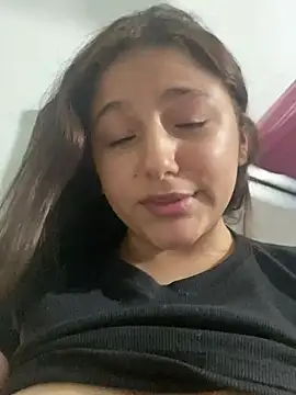 Snapshot of Emily_milk_1 chatting on 14, 1, 2026 Emily milk 1 online show from 14, 1, 2026