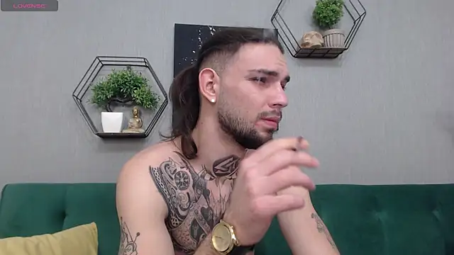 Snapshot of KaneHunter chatting on 4, 2, 2026 KaneHunter online show from 4, 2, 2026