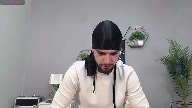 Snapshot of KaneHunter chatting on 3, 3, 2026 KaneHunter online show from 3, 3, 2026