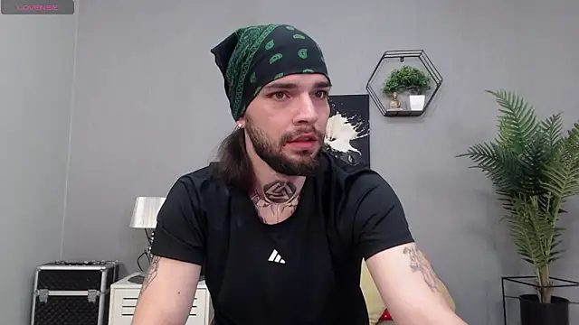 Snapshot of KaneHunter chatting on 8, 3, 2026 KaneHunter online show from 8, 3, 2026