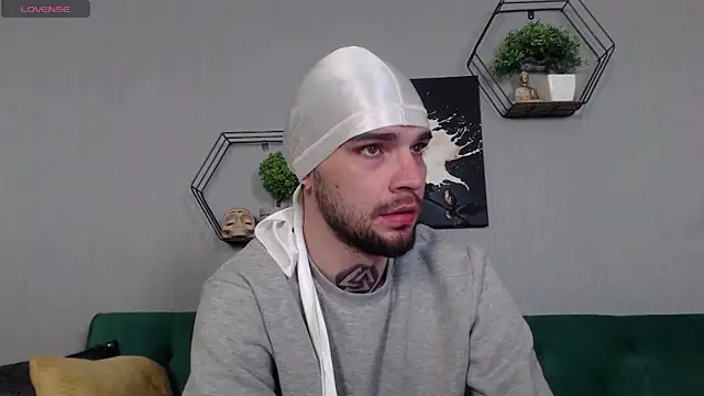 Snapshot of KaneHunter chatting on 10, 4, 2026 KaneHunter online show from 10, 4, 2026