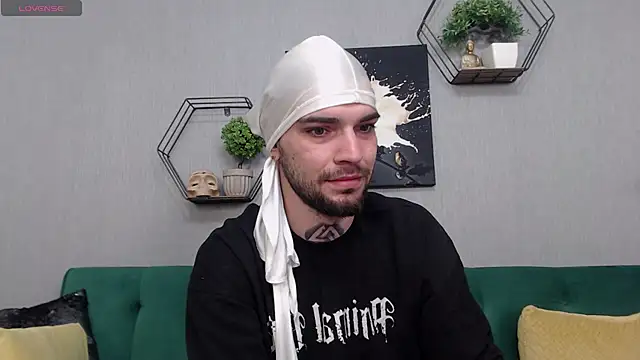 Snapshot of KaneHunter chatting on 12, 4, 2026 KaneHunter online show from 12, 4, 2026