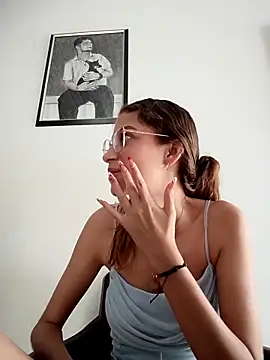 Snapshot of Vanneskk chatting on 17, 12, 2025 Vanneskk online show from 17, 12, 2025