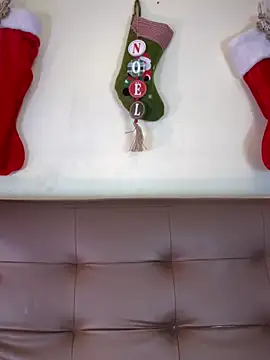 ZoeyFierce online show from 18, 12, 2025