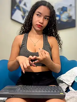 Snapshot of ZoeyFierce chatting on 11, 6, 2026 ZoeyFierce online show from 11, 6, 2026