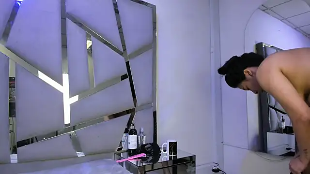 Alyssa Noah online show from 29, 3, 2026