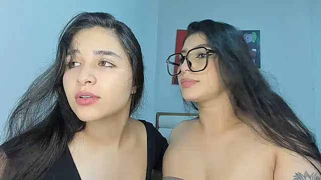 Snapshot of ROUS_SWEET_ chatting on 7, 6, 2026 ROUS SWEET online show from 7, 6, 2026