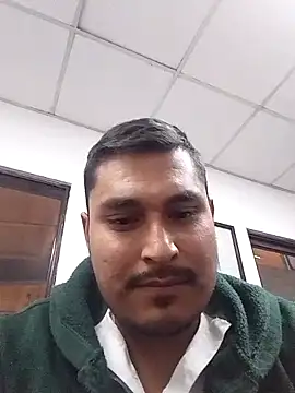 cristian112090 online show from 5, 1, 2026