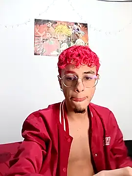 Snapshot of 2_milo_verus_4 chatting on 27, 11, 2025 2 milo verus 4 online show from 27, 11, 2025