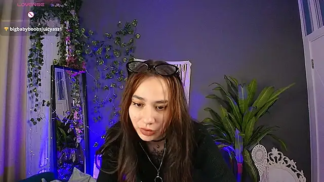 Little Shawty Witch online show from 1, 12, 2025