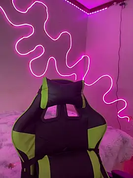 asiantwink0000 online show from 11, 4, 2026