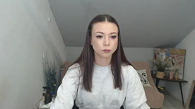 Snapshot of MayaWill chatting on 2, 12, 2025 MayaWill online show from 2, 12, 2025