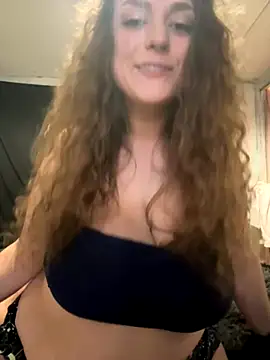 Snapshot of TittyQueen123 chatting on 1, 12, 2025 TittyQueen123 online show from 1, 12, 2025