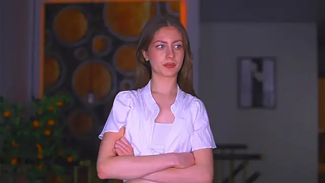 Snapshot of BellaPinneo chatting on 30, 11, 2025 BellaPinneo online show from 30, 11, 2025