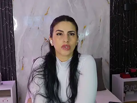 ChloeHolmes online show from 11, 2, 2026