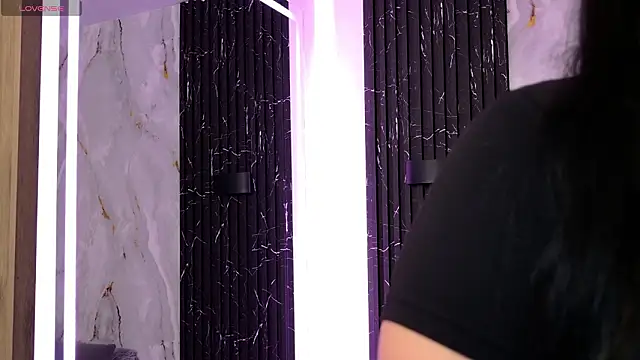 ChloeHolmes online show from 20, 3, 2026