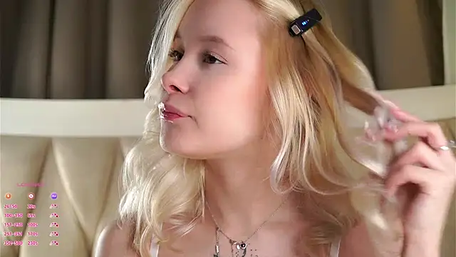 AunclreaVache online show from 13, 2, 2026