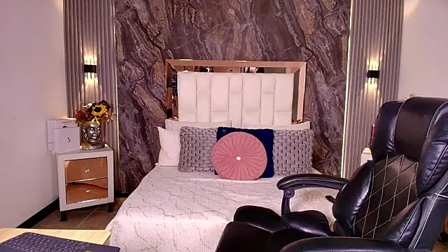 Snapshot of Caroline_foster1 chatting on 19, 3, 2026 Caroline foster1 online show from 19, 3, 2026
