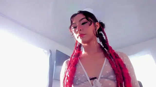Snapshot of Ounla_Sweet chatting on 11, 5, 2026 Ounla Sweet online show from 11, 5, 2026