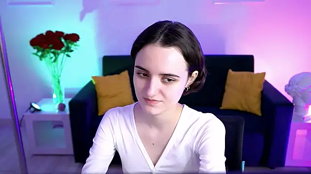 KateWillows online show from 19, 3, 2026