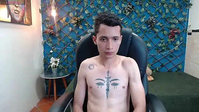 LucassSmith11 online show from 13, 12, 2025