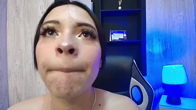 CRISTAL VIOLETA online show from 14, 1, 2026