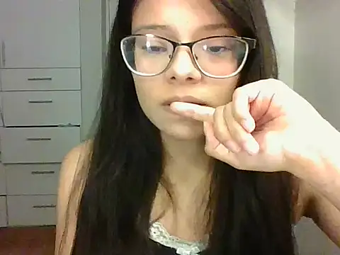 Snapshot of omifresita chatting on 27, 3, 2026 omifresita online show from 27, 3, 2026