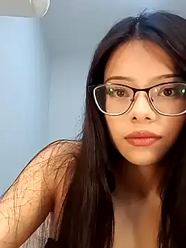 Snapshot of omifresita chatting on 12, 6, 2026 omifresita online show from 12, 6, 2026