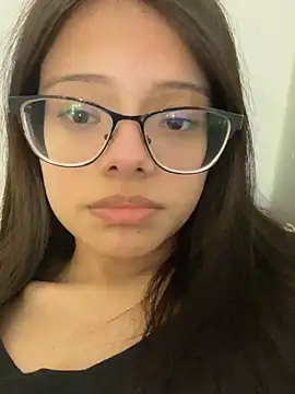 Snapshot of omifresita chatting on 9, 7, 2026 omifresita online show from 9, 7, 2026
