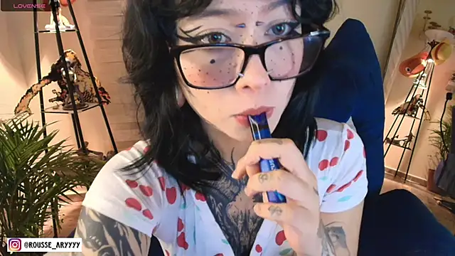 Snapshot of AryRousse chatting on 27, 4, 2026 AryRousse online show from 27, 4, 2026