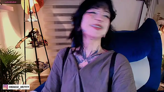 Snapshot of AryRousse chatting on 6, 5, 2026 AryRousse online show from 6, 5, 2026
