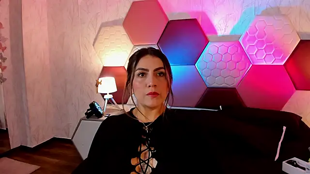 Snapshot of AriaRous chatting on 17, 6, 2026 AriaRous online show from 17, 6, 2026