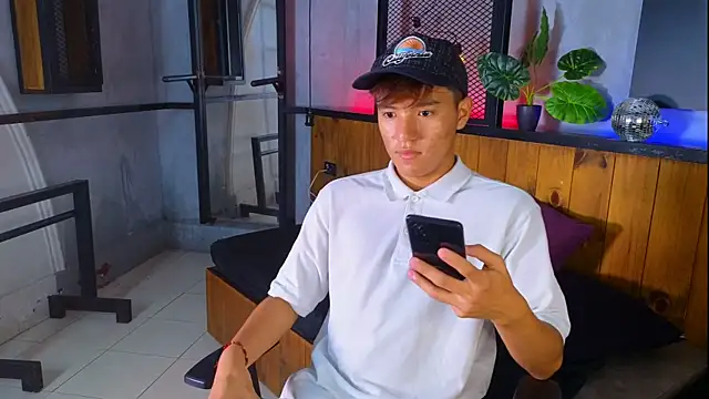 isaac grimm online show from 17, 3, 2026