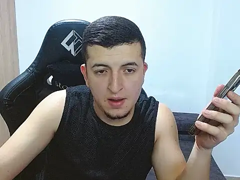 Liam jones10 online show from 30, 11, 2025