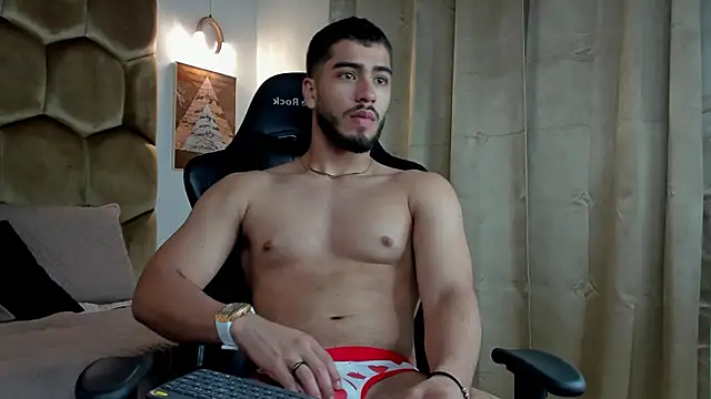 Franco banderas online show from 14, 2, 2026